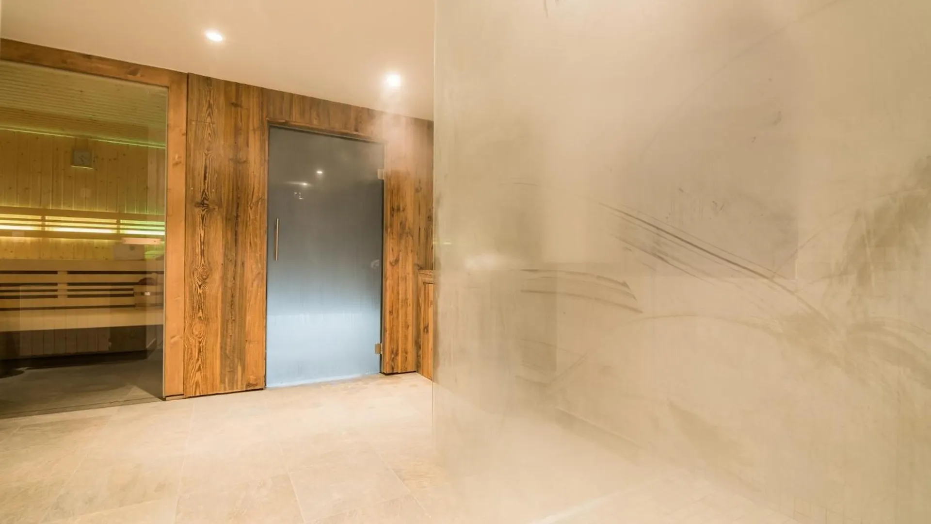 Stylish Apartment With Balcony Or Terrace Praz-sur-Arly